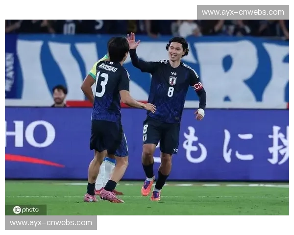 摩纳哥中场核心南野拓实赛季报销，球队创造力受损